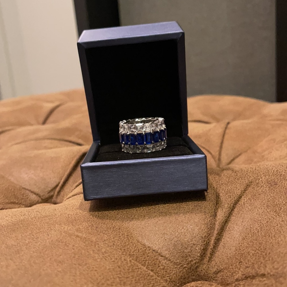 ÍTALO JEWLERY LAB SAPPHIRE ETERNITY BAND